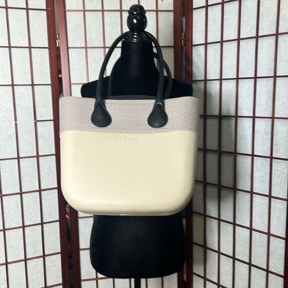 O BAG RUBBER‎ & FABRIC TRIM ITAILIAN MADE TOTE BAG - Picture 1 of 9